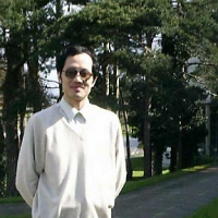 严中伟 照片