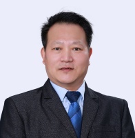 秦学智 照片