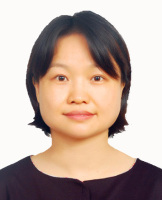 李梅 照片