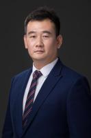 董理君 照片