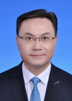 刘仲华 照片