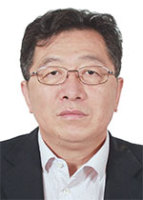 周志成 照片