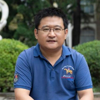 单洪伟 照片