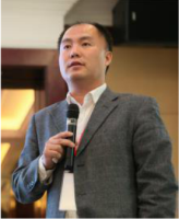董云伟 照片