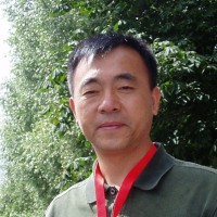 宫相忠 照片
