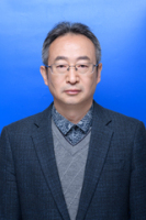 管长龙 照片