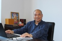 何增国 照片