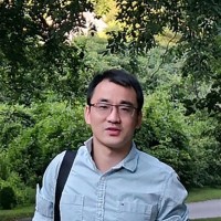 何治宇 照片