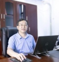 李先国 照片
