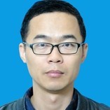李尹 照片