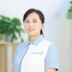 李霞 照片