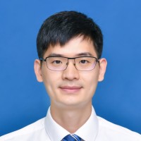 罗鸣 照片