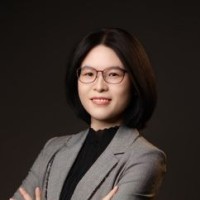 潘侠 照片