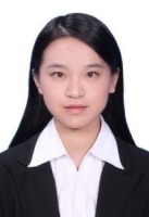 周影 照片
