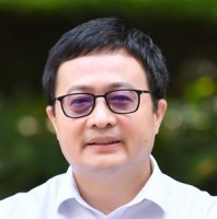 左西年 照片