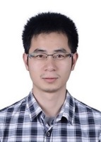 丁炯 照片
