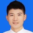 周坤 照片