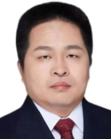 胡伟 照片