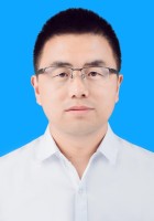 刘宇 照片