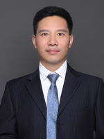 龙世兵 照片