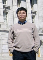 吴东岷 照片
