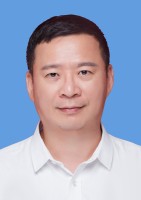 王学钦 照片