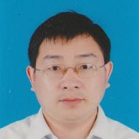张李东 照片