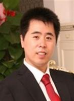 杨少延 照片