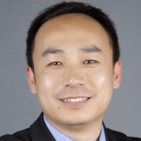 何腾 照片
