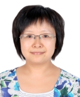 边超 照片