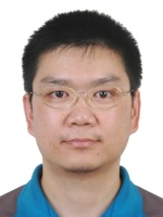 鲍李峰 照片
