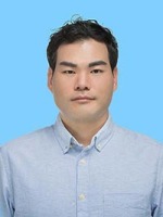 畅君雷 照片