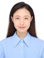 刘依桐 照片