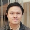 梁镗烈 照片