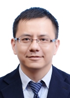 顾溢 照片