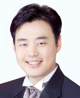 顾立平 照片