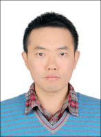 何宇 照片