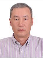 何平 照片