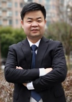 何志平 照片