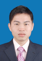 黄乾生 照片