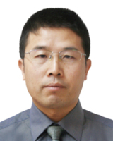 孔祥东 照片