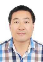 李世杰 照片