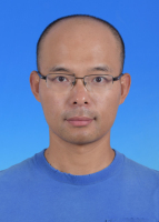 李元龙 照片