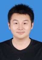 李洪忠 照片