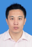 李洪颜 照片