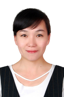李稚 照片