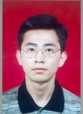陆日宇 照片