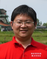 马丙鹏 照片