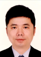 屈求智 照片