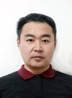 秦毅 照片